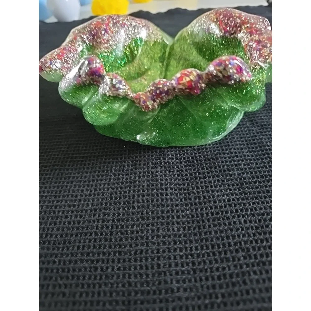 Cupped‎ Resin Hands Green Glitter Decoration Gift. Jewelry Candy Keys   590